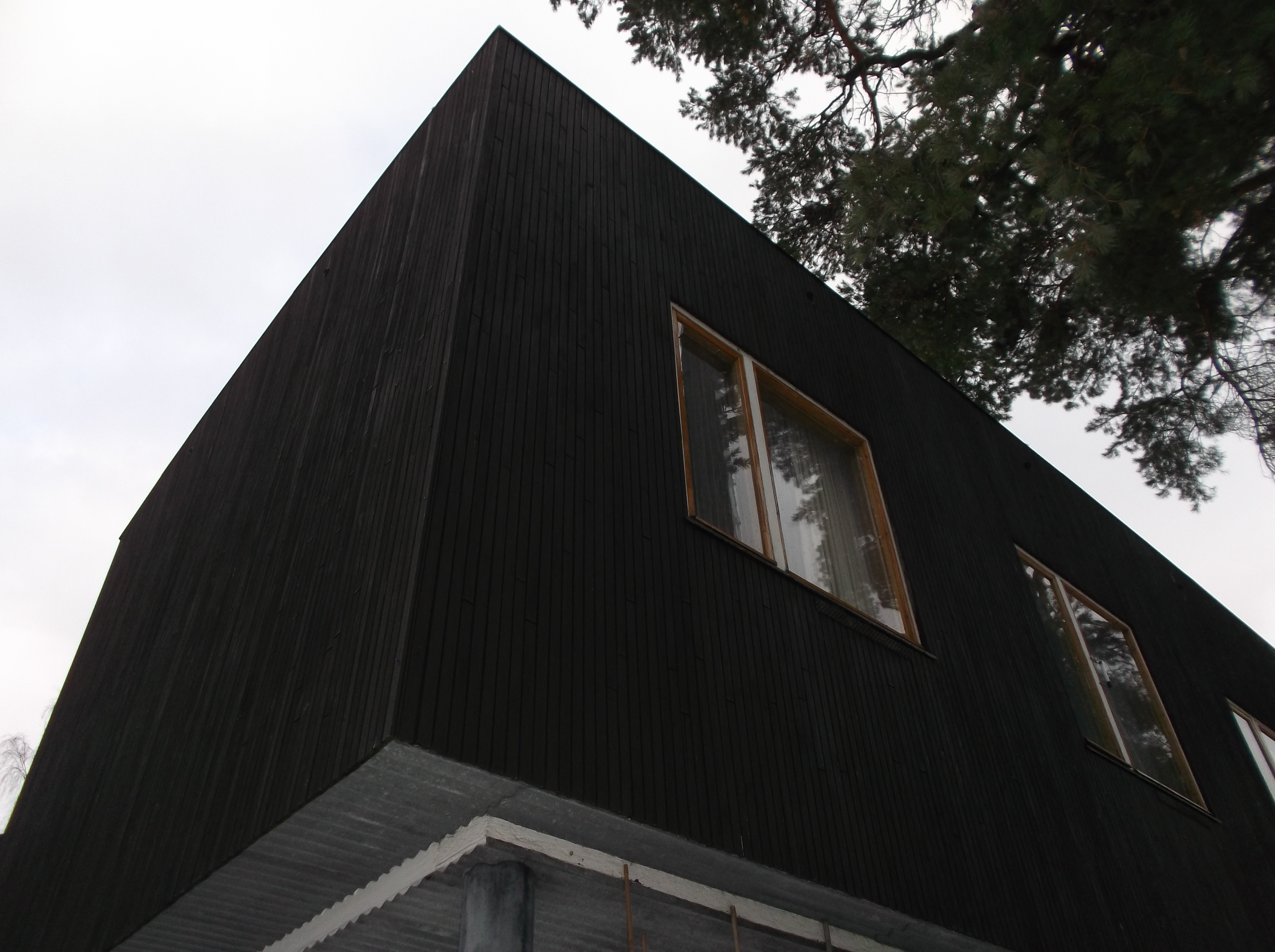 Disenchanting Modernist Myth: Alvar Aalto’s Regional Consciousness of Materiality and Site