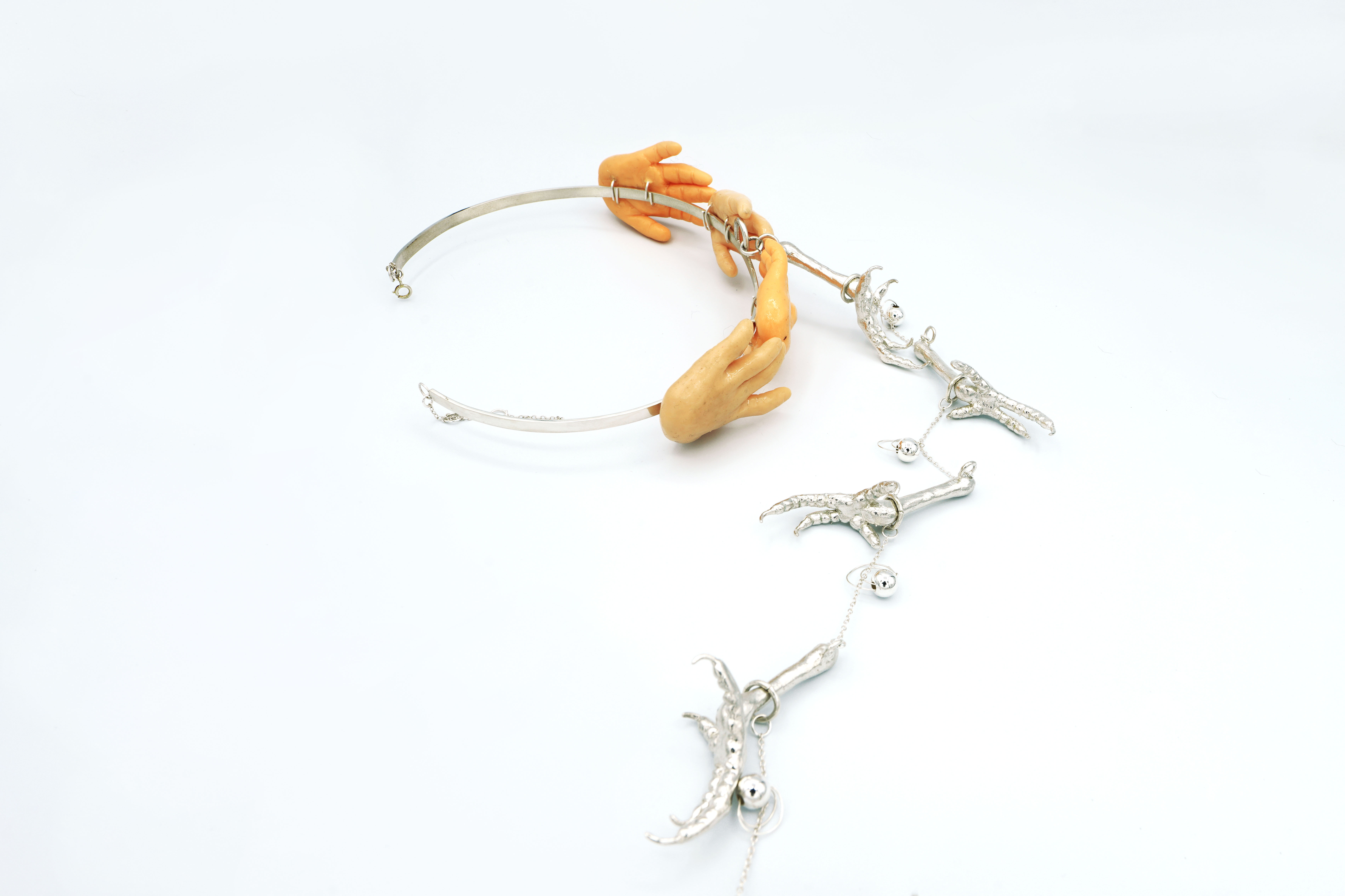 Grounded Necklace (Details)