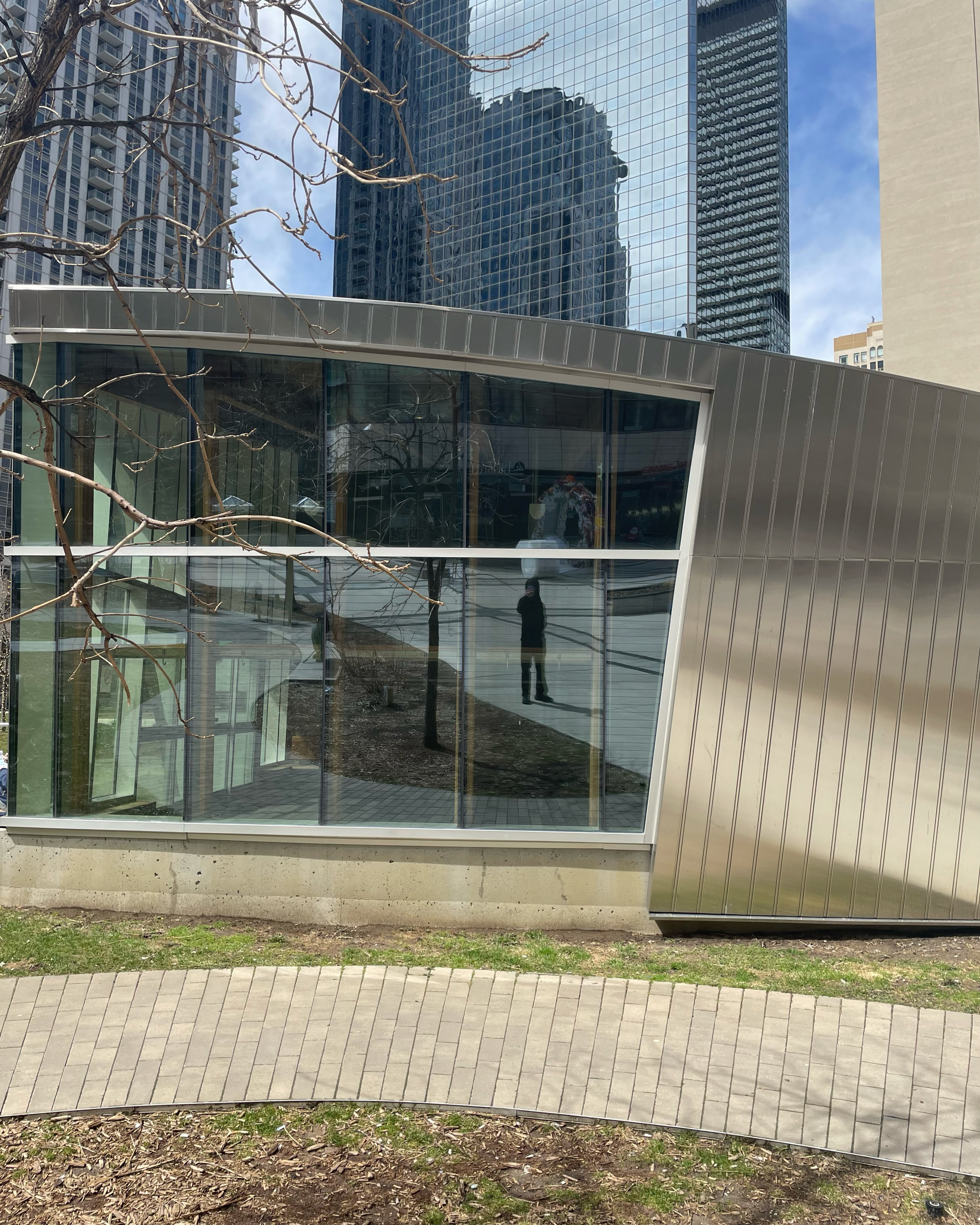 Shanwei’s Journal: A Flâneur in Toronto <6>