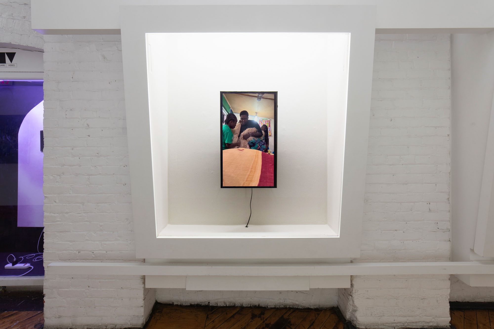 Shedding Heaviness - Group Exhibition