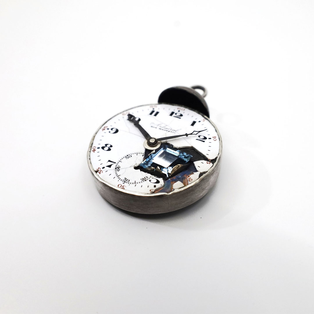 Breaking the Punctuality - Brooch