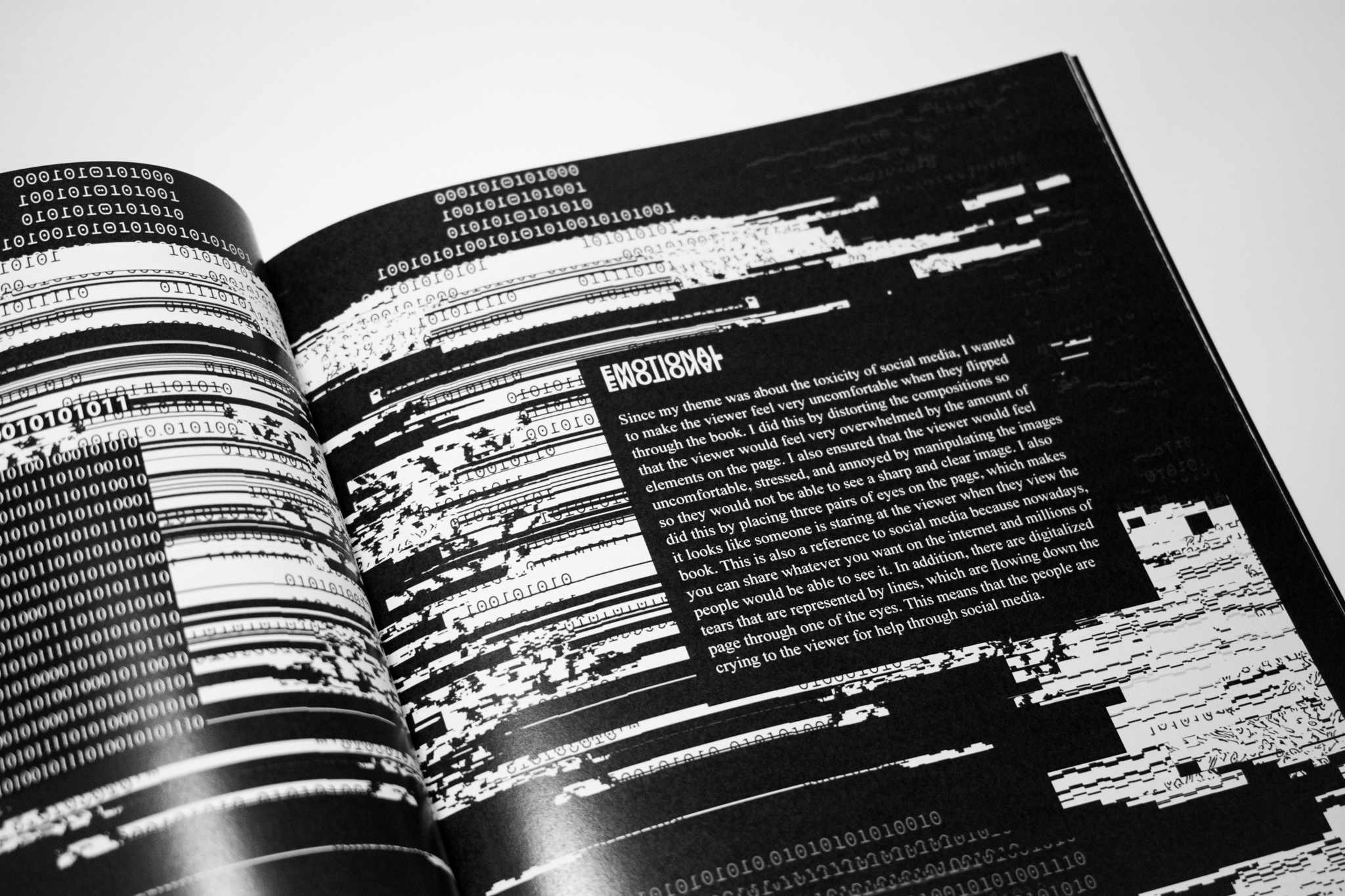 Toxicity of Social Media Emotional Description