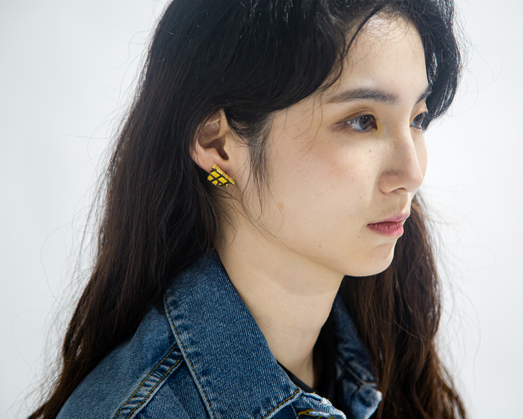 FOOD LOTTERY (Waffle crumbs earring)