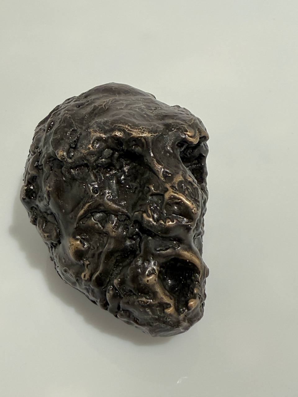 The suffering Masses