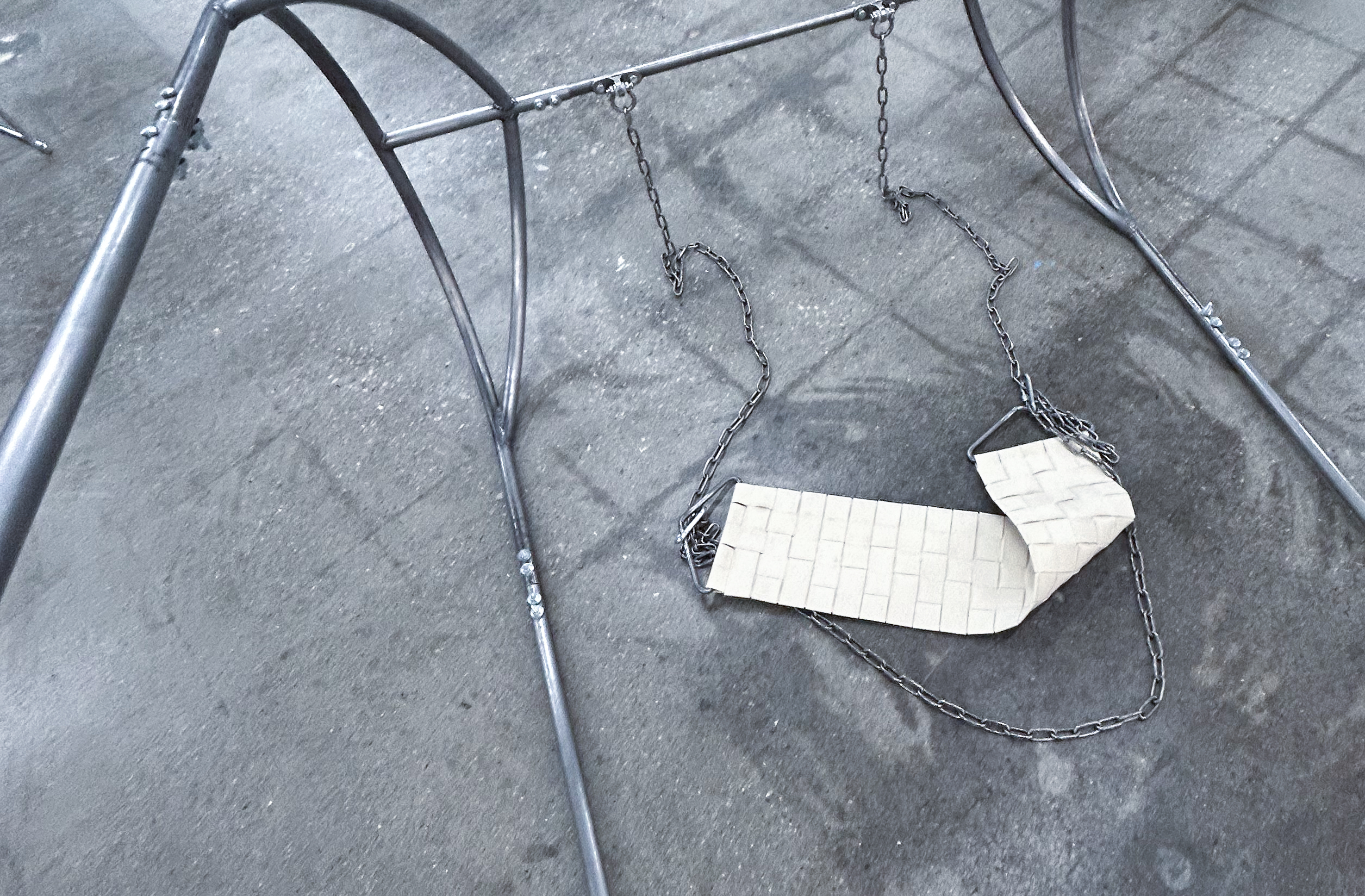 I'M TRYING TO TALK ABOUT GRIEF but with a swing a wagon and walking (gallery)