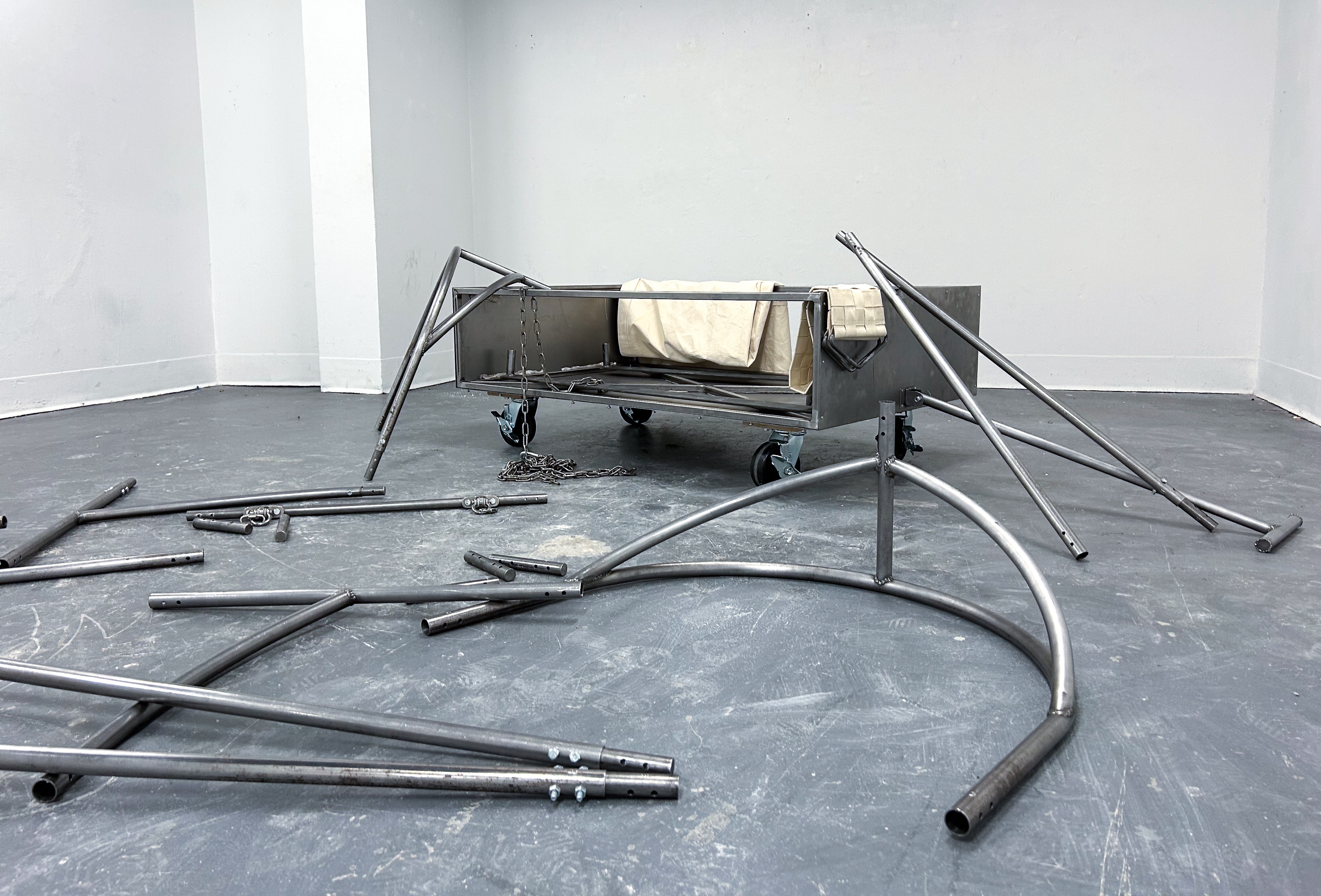 I'M TRYING TO TALK ABOUT GRIEF but with a swing a wagon and walking (gallery)