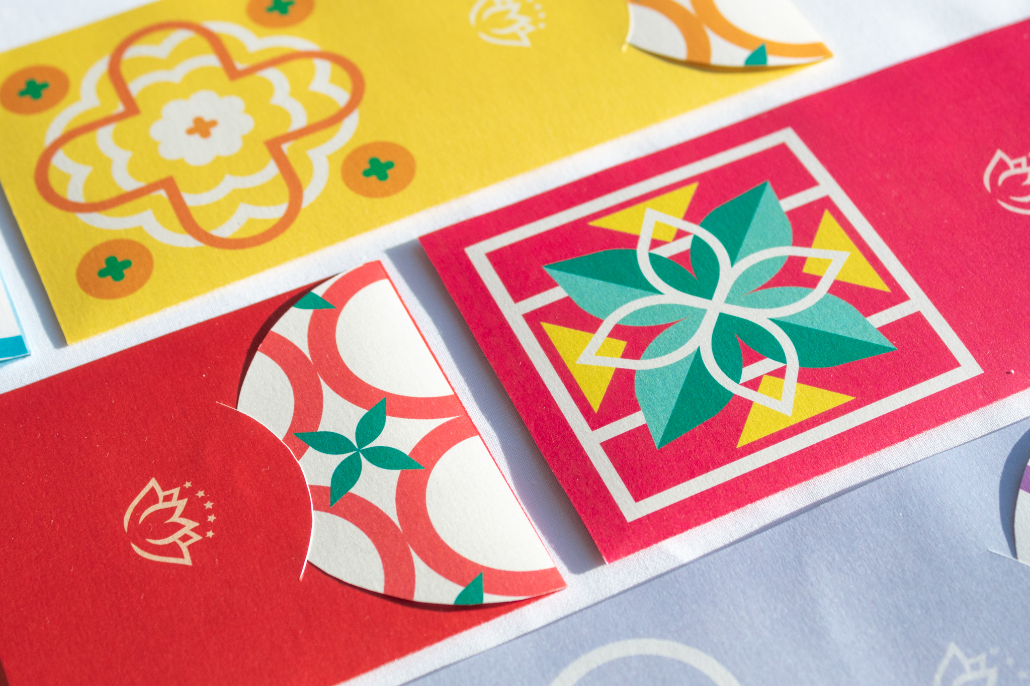 Lotus Pocket (Red Pockets) - Details 1