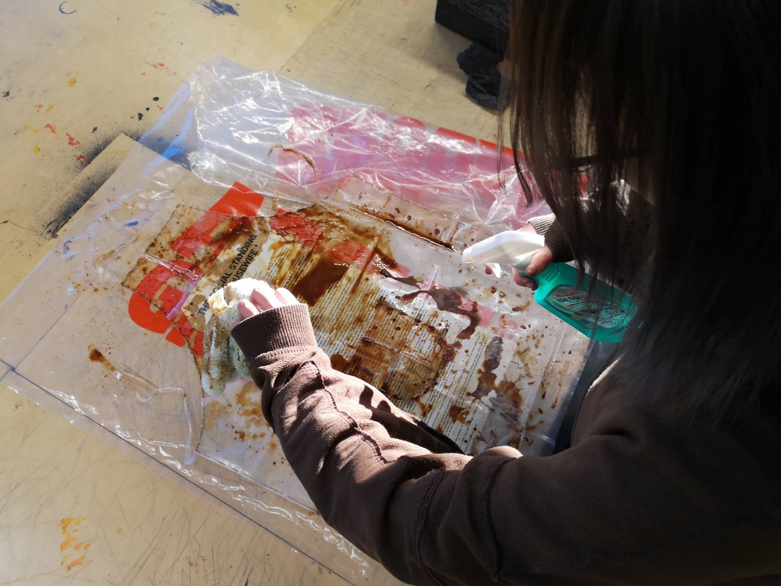 THE SOCIAL STANDING OF A HOUSEWIFE