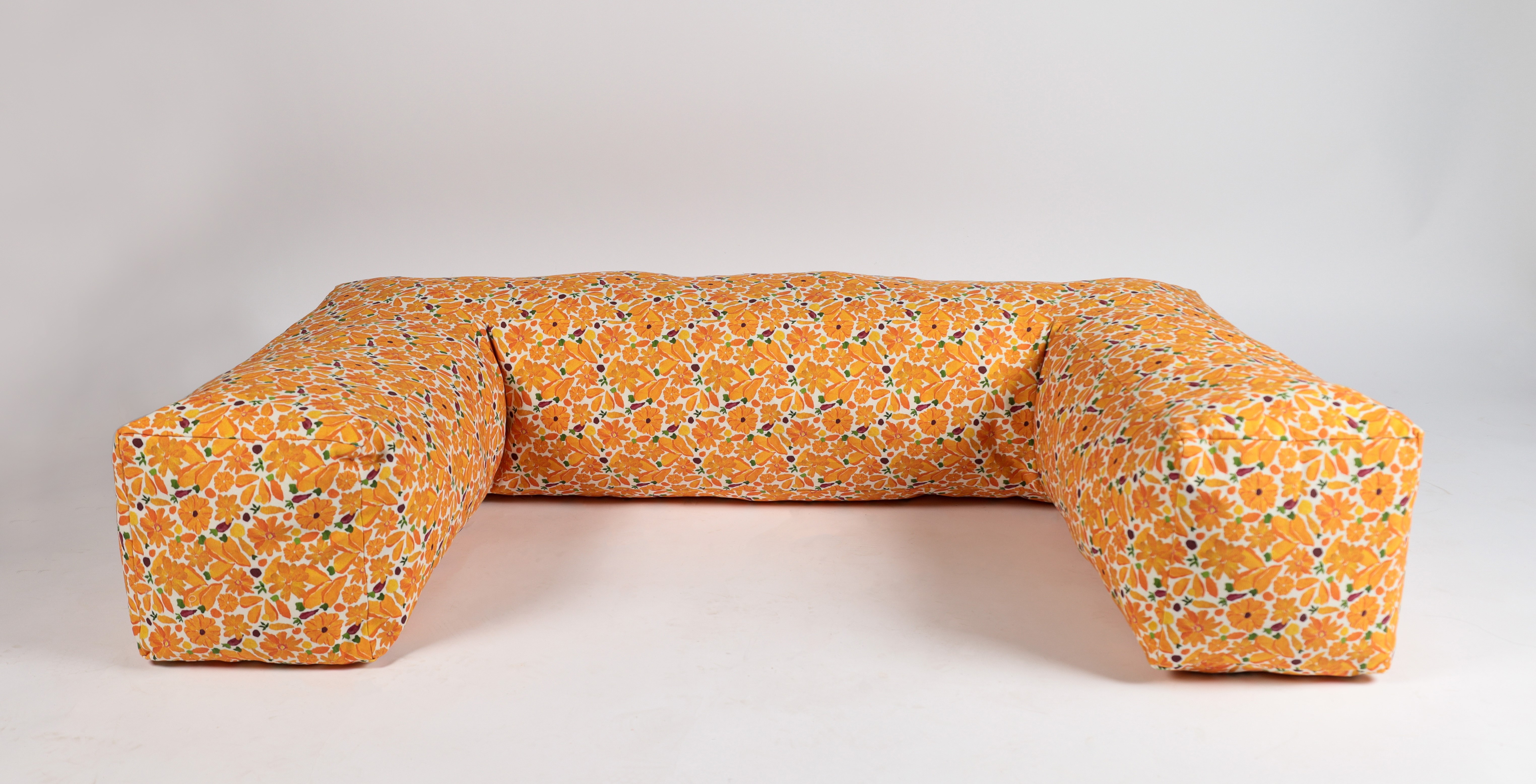 Front Downward 3/4 View