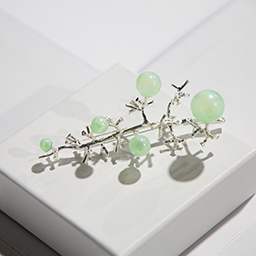 FOOD LOTTERY. (Grape brooch)