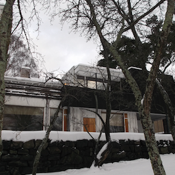 Disenchanting Modernist Myth: Alvar Aalto’s Regional Consciousness of Materiality and Site 