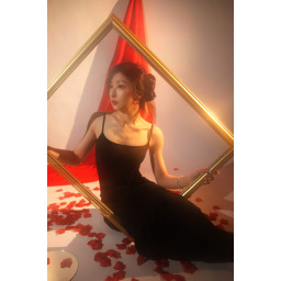 ''An urban woman longing for the true love''